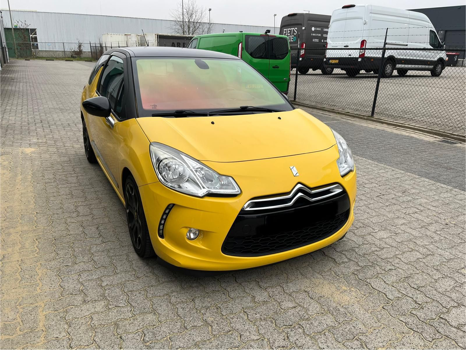 Chameleon Sunset Red raamfolie